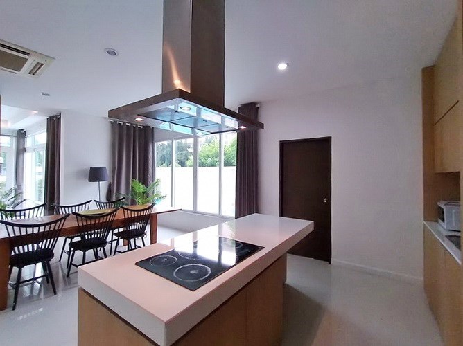 House for sale Pattaya showing the kitchen and dining areas 